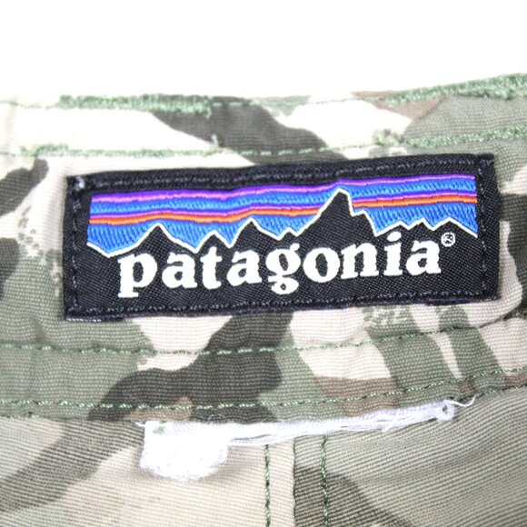 Patagonia Shorts Men's 30 Green Camo Wavefarer Stand Up Button Fly Hybrid Swim - Picture 5 of 7